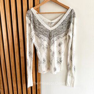 SOLD Y2K Miss Me MM Unplugged Longsleeve V Neck Tshirt in Cream and Grey (M)